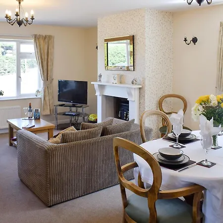 Holiday home Cherrytree *